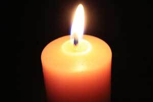 Are Beeswax Candles Cleaner Burning Than Paraffin?
