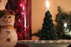 Beeswax Candles for the Holidays - make them Ornamentals