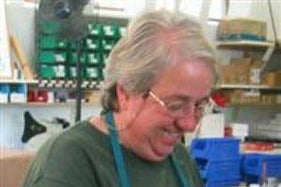 Elaine - Natural Beeswax Honey Candles Candlestick Maker