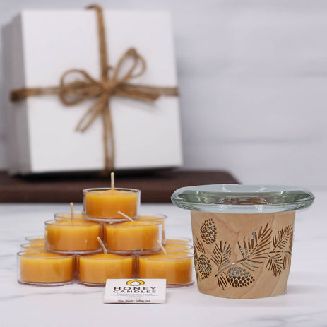 Lantern Cozies x Honey Candles Pinecone Gift Set